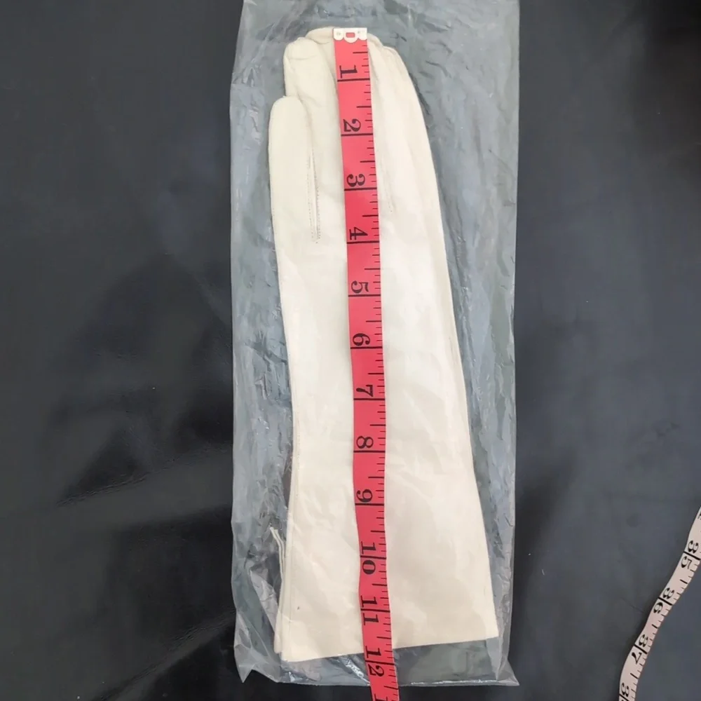 Vintage new unlined ivory/cream Italian leather gloves size 7 1/2 - Picture 5 of 5